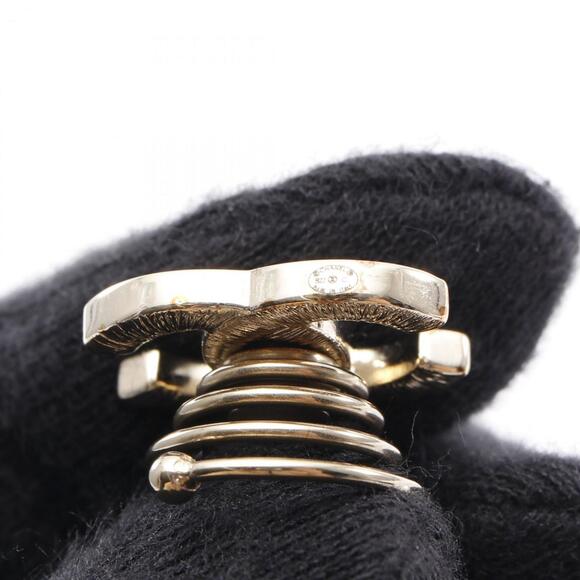 CHANEL Authentic Gold Logo Brooch - Picture 6 of 7